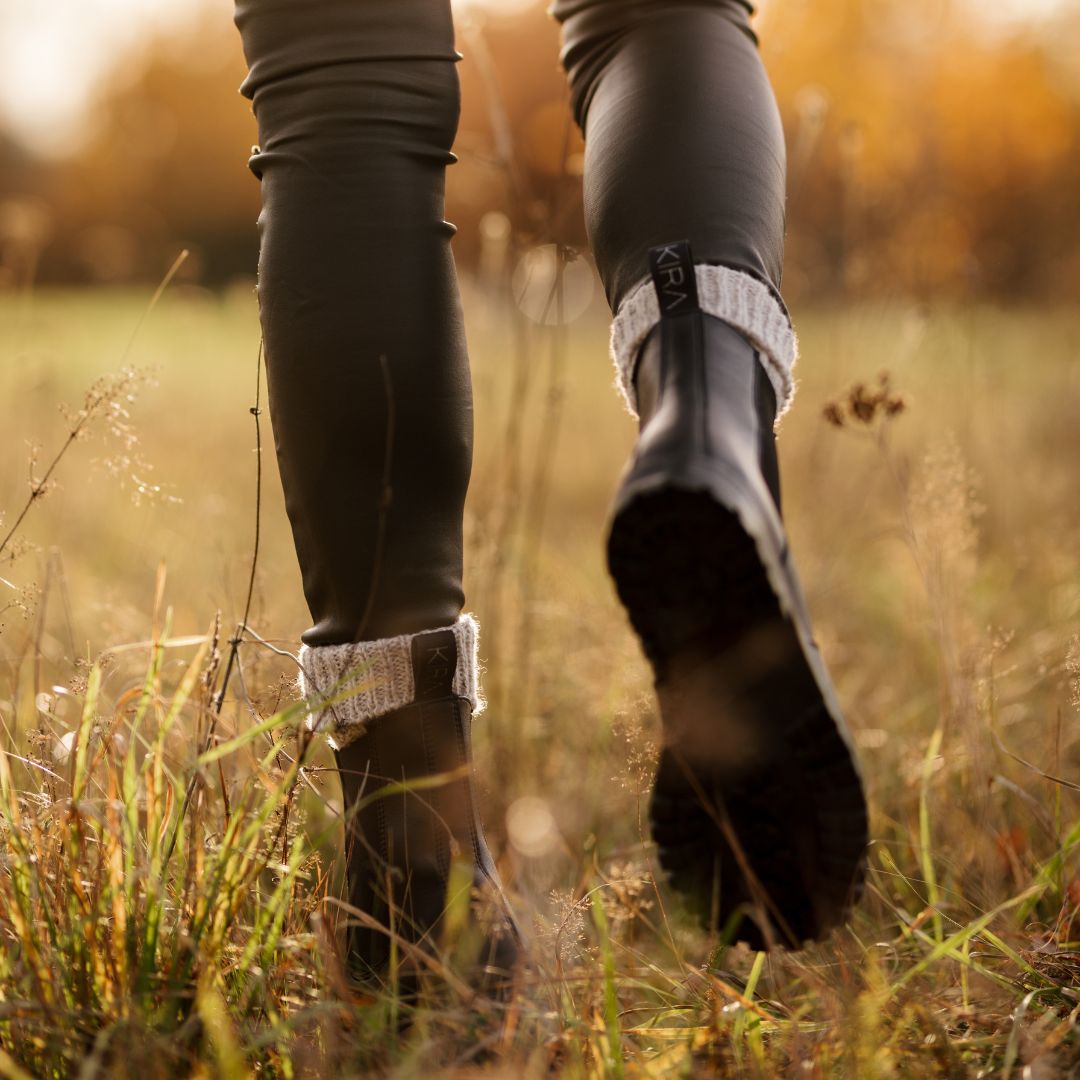 KIRA 3.0 Chelsea Boots (Juoda)
