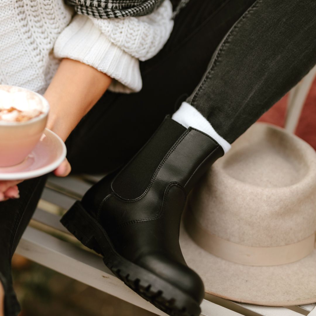 KIRA 3.0 Chelsea Boots (Juoda)