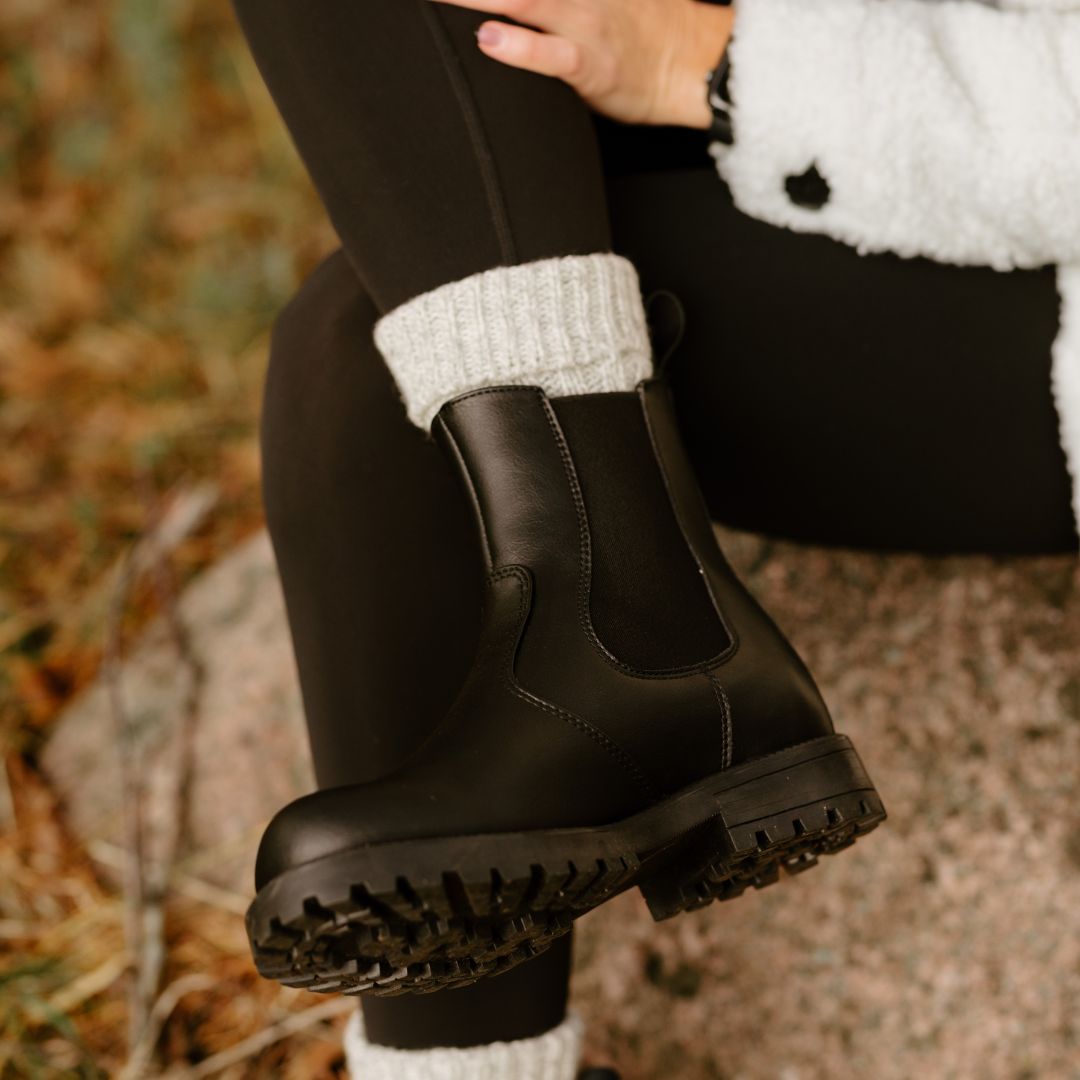 KIRA 3.0 Chelsea Boots (Juoda)